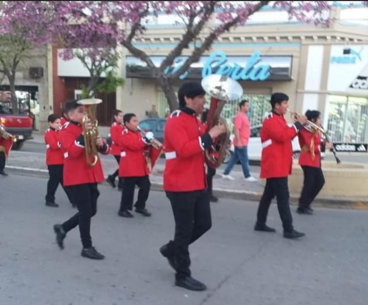 La Banda celebró el centenario de Independiente