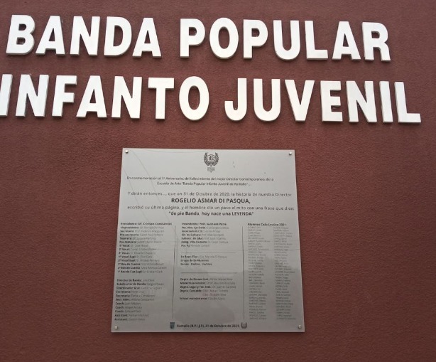 SE DESCUBRIÓ LA PLACA EN HOMENAJE A ROGELIO DI PASQUA