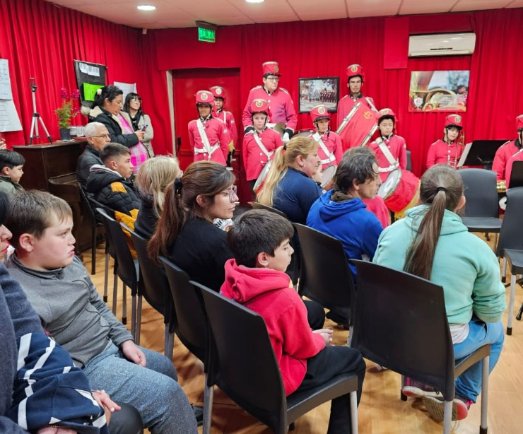 ACTO EN CONMEMORACIÓN AL MAESTRO ROGELIO “PIRINCHO” DI PASQUA Y A LOS 40° AÑOS DE DEMOCRACIA